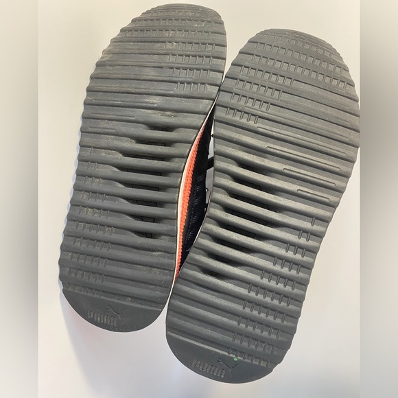 Women’s Puma Pacer Next Cage Sneaker Size 7 Black/Coral - Picture 2 of 5